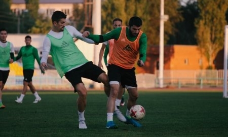 Фоторепортаж с тренировки «Атырау» перед «западным дерби»