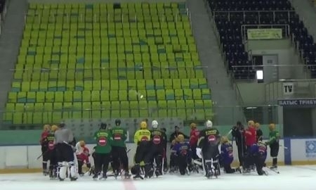 Видео с тренировки «Сарыарки» перед отъездом в Усть-Каменогорск