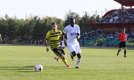 Фоторепортаж с матча Премьер-Лиги «Тобол» — «Ордабасы» 0:0