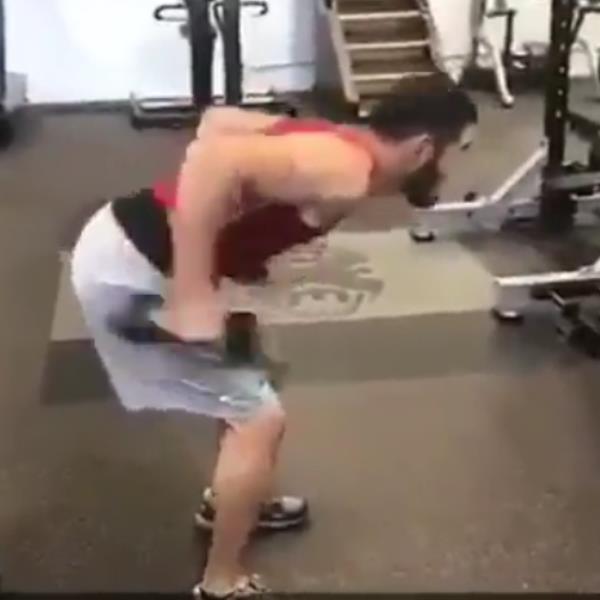 Шарибаев продолжает подготовку к октябрьскому бою в США