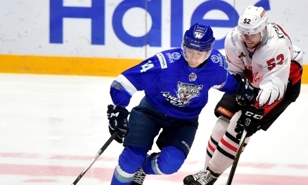 Фоторепортаж с матча МХЛ «Снежные Барсы» — «Омские Ястребы» 5:1