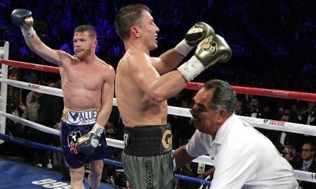 Промоутер Головкина обеспокоен судейством в реванше с «Канело»