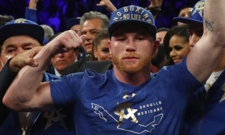 «Канело» после ничьей с Головкиным поднялся на второе место в рейтинге WBC