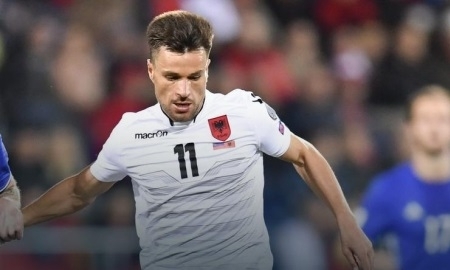 Ллуллаку отыграл полный матч против Испании