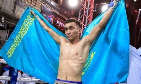 Трое непобежденных казахстанцев проведут свои следующие бои в России