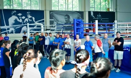 Женская сборная Казахстана готовится к чемпионату Азии