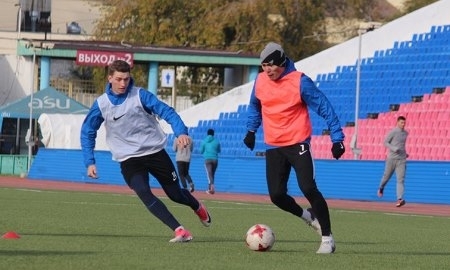 Лория и Дарабаев присоединились к тренировкам «Иртыша»