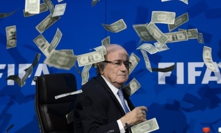 СМИ «назвали» судью, который сменит Берд на реванше Головкин — Альварес