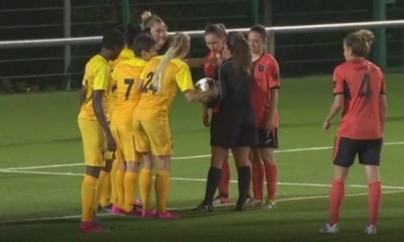 «БИИК-Казыгурт» победив дома 3:0, проиграл на выезде 1:4, выйдя в 1/8 финала женской Лиги Чемпионов