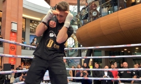 Барнетт провел открытую тренировку перед боем с Жакияновым