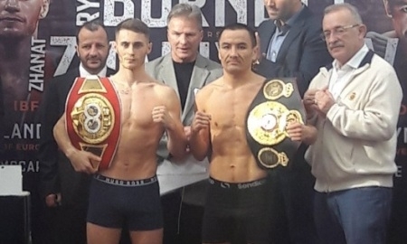 Видео взвешивания и дуэли взглядов Жакиянова и Барнетта