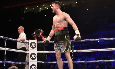 Фанат Головкина победил в вечере бокса Жакиянов — Барнетт