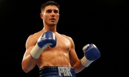 Экс-соперник Данияра Елеусинова победил нокаутом в вечере бокса Жакиянов — Барнетт