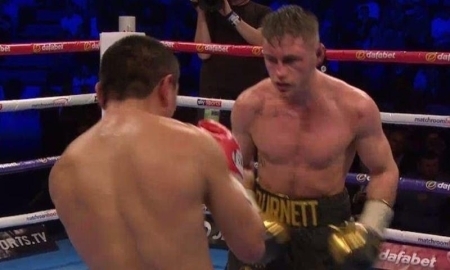 Фото судейских записок боя Жакиянов — Барнетт