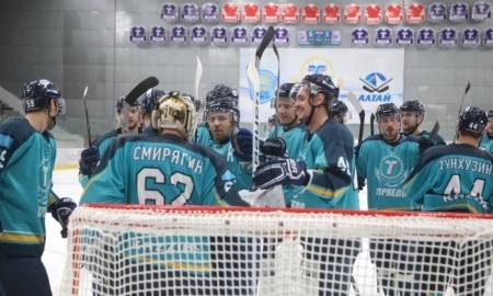 «Торпедо» взяло на выезд 26 игроков