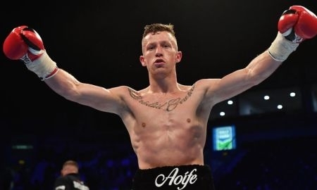 Организаторы вечера бокса Жакиянов — Барнетт поставили после главного события бой «ноунеймов», который даже не снимали на камеру