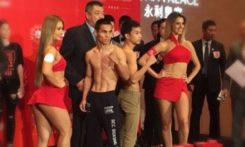 Жанузак прошёл взвешивание перед боем в Макао