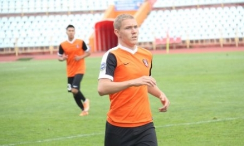 Букмекеры объявили ставки на три матча Первой лиги