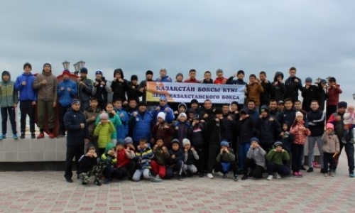 Забегом отметили День казахстанского бокса в Актау