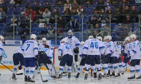 Фоторепортаж с матча КХЛ «Нефтехимик» — «Барыс» 0:3