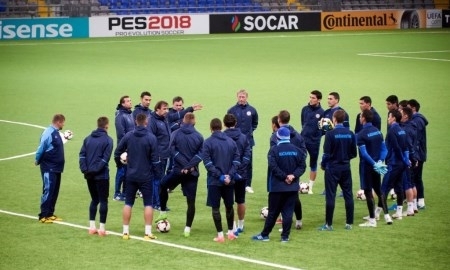 Фоторепортаж с предматчевой тренировки сборной Казахстана