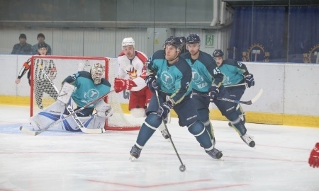 Фоторепортаж с матча ВХЛ «Торпедо» — «Ижсталь» 4:1