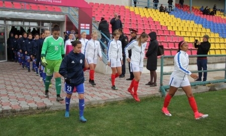 Фоторепортаж с матча отбора женского ЕВРО-2018 Англия U-19 — Казахстан U-19 9:0