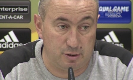 Видео предматчевой пресс-конференции Стойлова игры Лиги Европы «Астана» — «Маккаби»