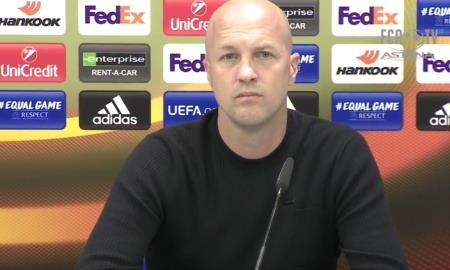 Видео предматчевой пресс-конференции Кройфа игры Лиги Европы «Астана» — «Маккаби»