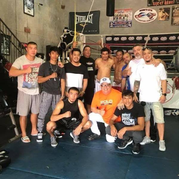 Мусадилов готовится к дебютному бою на профи-ринге в США