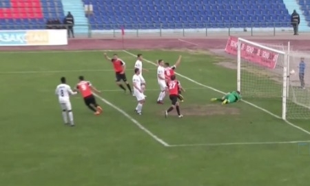 Видео третьего гола Стояновича матча Премьер-Лиги «Тараз» — «Шахтер»