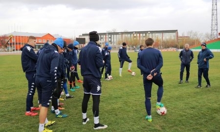 Фоторепортаж с тренировки «Окжетпеса» в Костанае