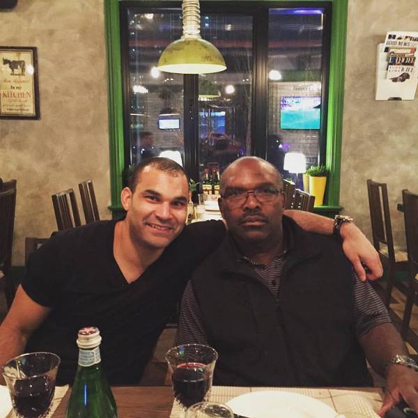 «На молодежном чемпионате мира он был лучше Кросби и Овечкина». СМИ — о карьере Доуса