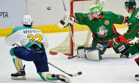 Фоторепортаж с матча ВХЛ «Барс» — «Торпедо» 1:6