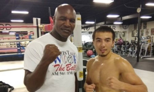 Определился соперник Турсынгалиева по дебютному бою на профи-ринге