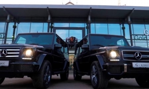 Казахстанский «Макгрегор» выполнил трюки на двух автомобилях