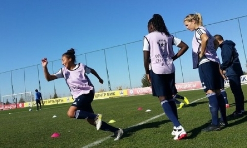 «Лион» провел тренировку в Шымкенте перед матчем с «БИИК-Казыгуртом»