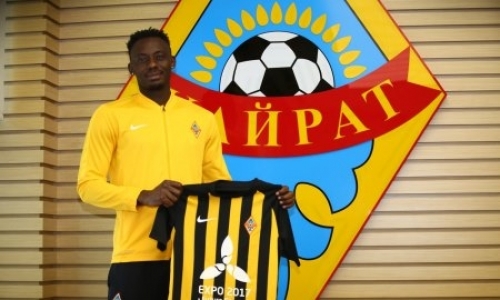 «Кайрат» подписал защитника