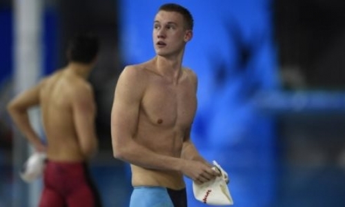 Олимпийский чемпион Рио порезал ногу в бассейне на Кубке Казахстана по плаванию в Темиртау