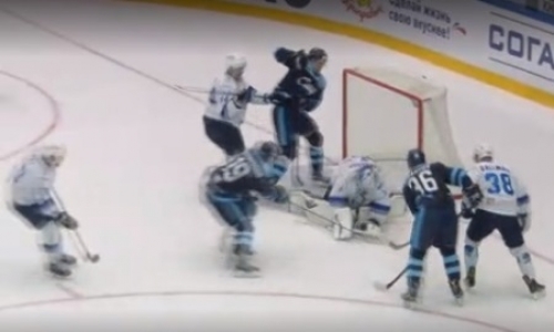 Видеообзор матча КХЛ «Сибирь» — «Барыс» 4:0