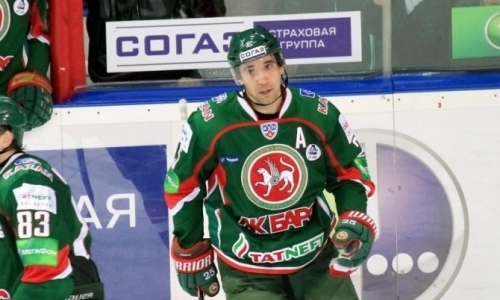 Зарипов подписал контракт с «Ак Барсом» и сможет сыграть в ближайшем матче против «Барыса»