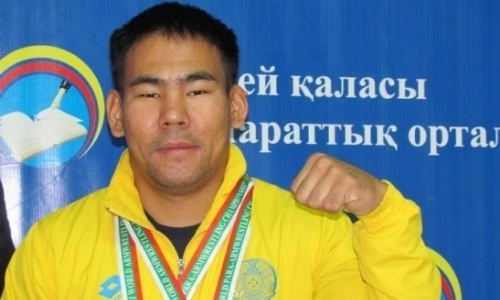 Казахстанец завоевал Кубок мира по армрестлингу среди людей с ограниченными возможностями