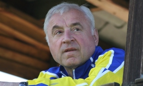 Известный тренер рассказал о пристрастии казахстанских футболистов к спиртному