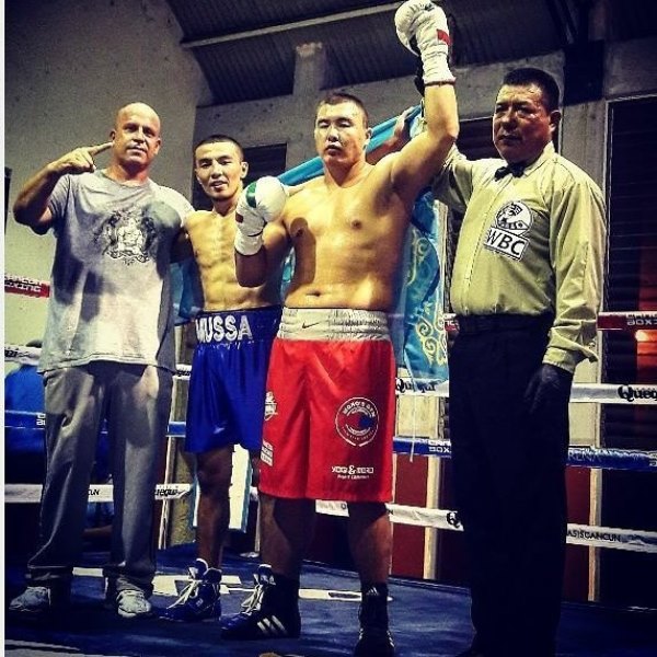 Турсынгалиев и Мусадилов одержали досрочные победы в Мексике