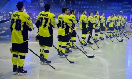 Фоторепортаж с матча ВХЛ «Южный Урал» — «Сарыарка» 1:3