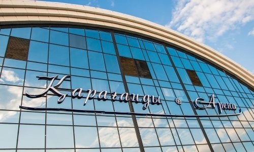 «Сарыарка» подняла под своды домашней арены игровой свитер ветерана карагандинского хоккея Родачева