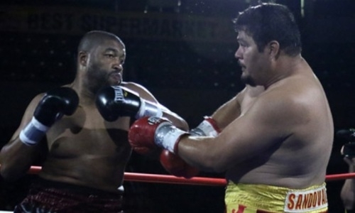 «39-летний Супермэн». Шесть фактов о сопернике Ивана Дычко Карлоса Сандовале