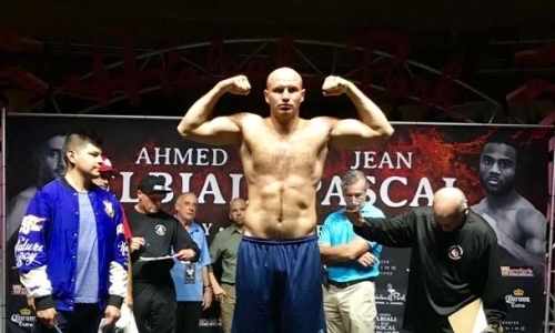 Дычко оказался легче своего соперника по третьему бою на профи-ринге