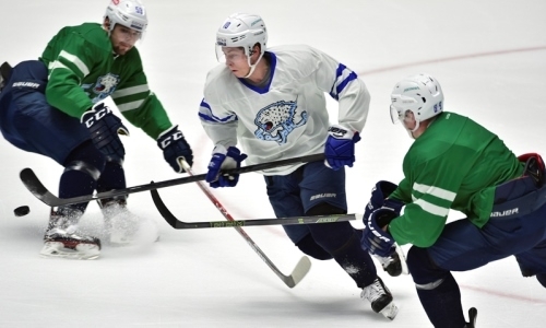 Стал известен состав «Барыса» на два выездных матча КХЛ