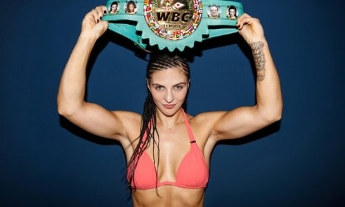 Непобежденная уроженка Казахстана подписала контракт с промоутером Эюбова